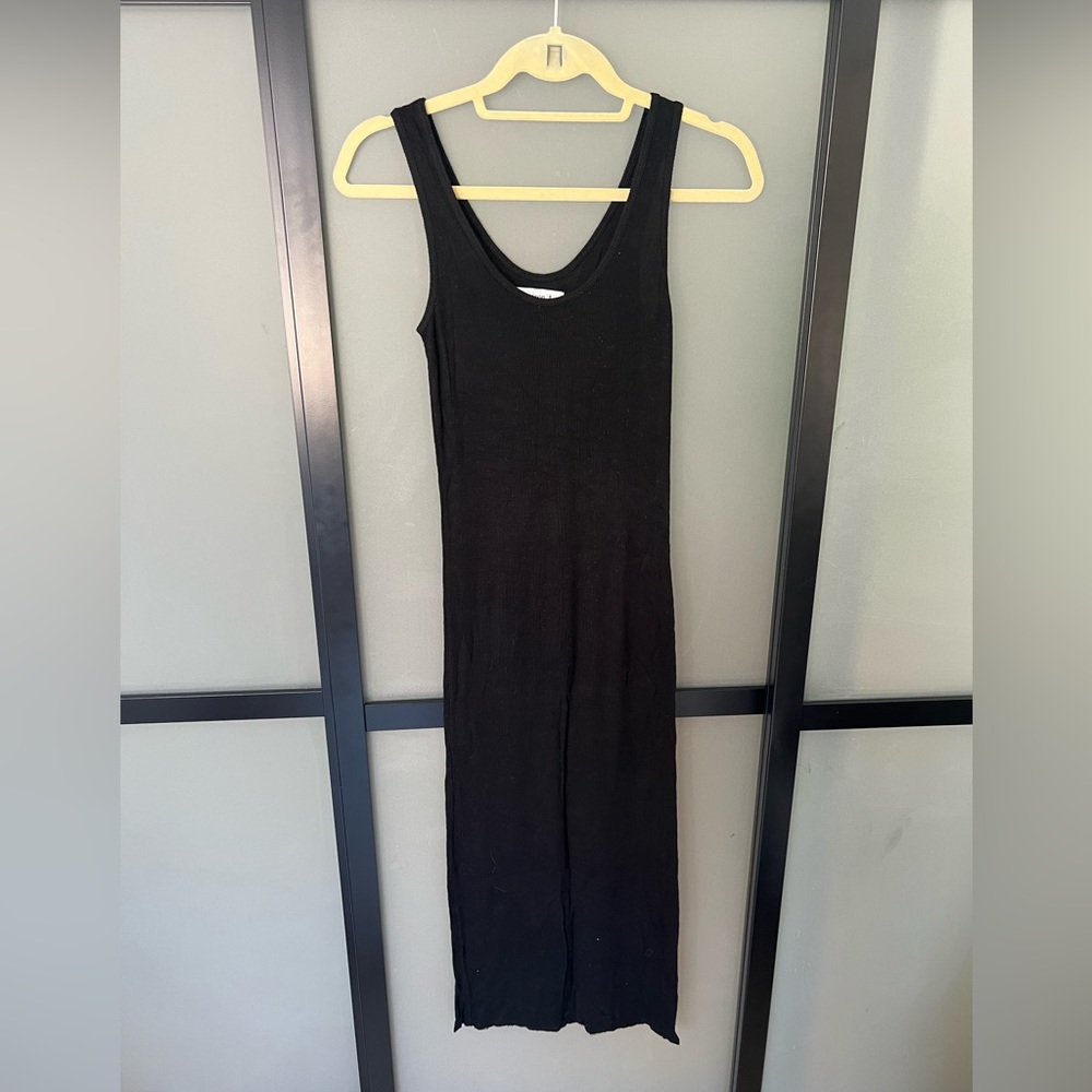 maison t Ribbed Black Dress